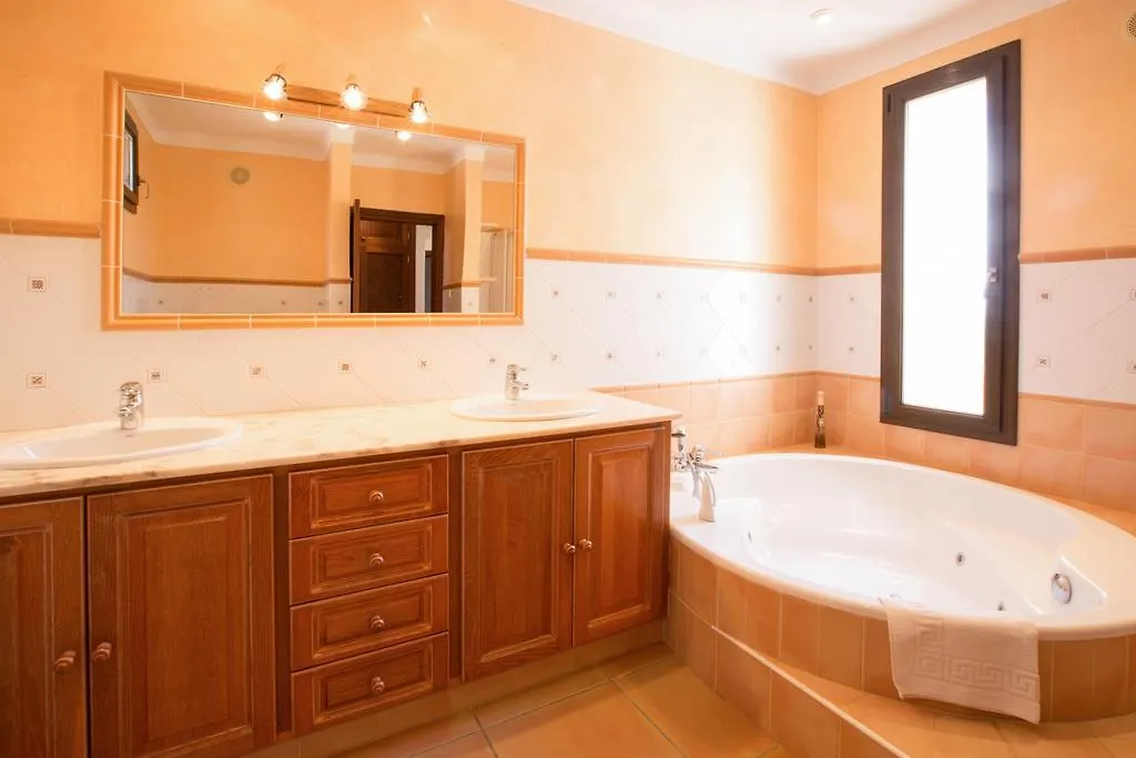 Can Palleta Villa S'Horta İspanya